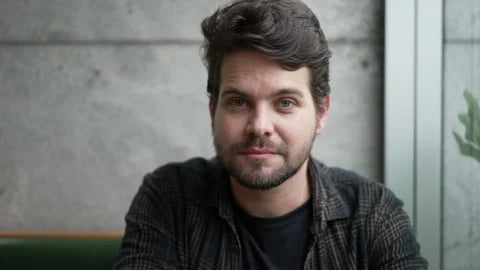 <em><strong>Lucas T.</strong></em>
